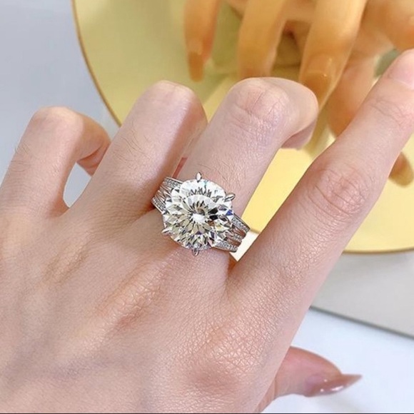 🔥10CT Certified TW Diamond💎Excellent Cut Engagement Ring💍 Size 6.5 - Picture 4 of 16